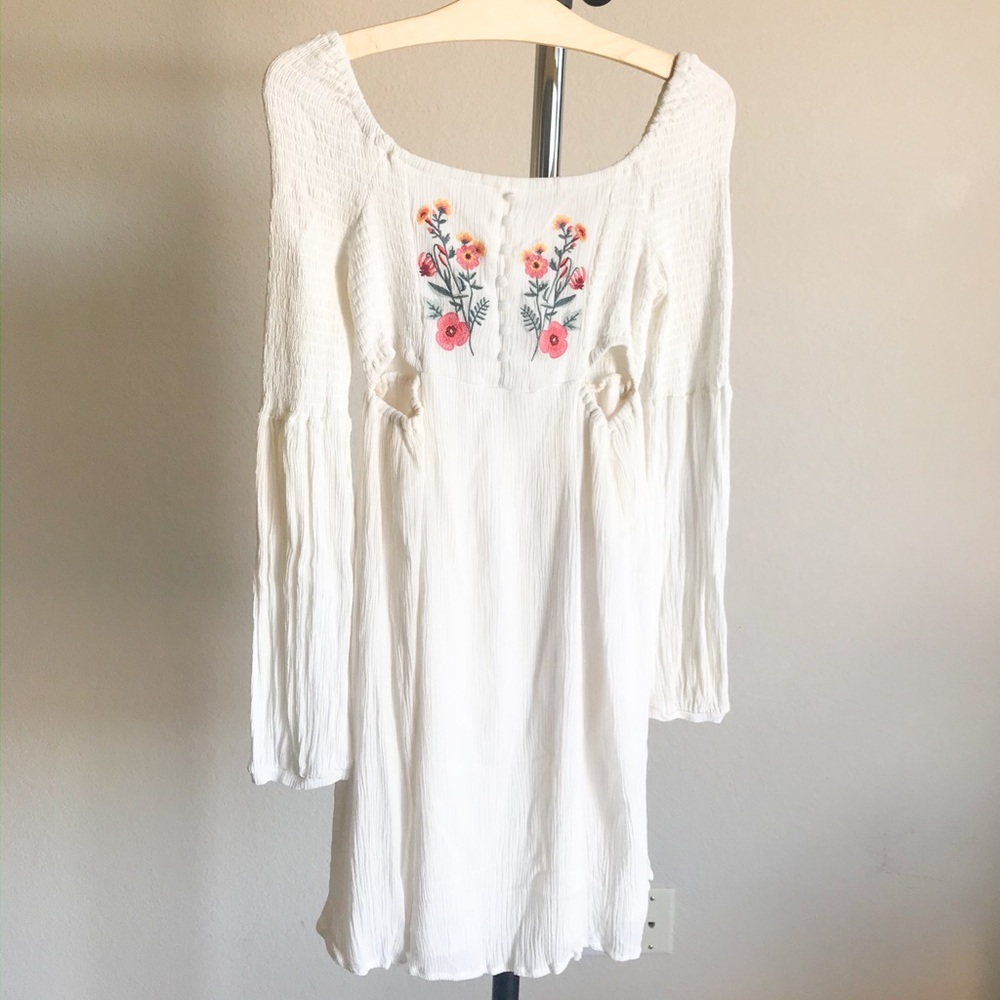White Floral Embroidered Spring/Summer Dress
